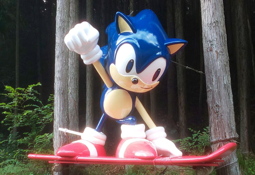 The Sonic Statue in the Japanese Mountains Has Finally Been Restored!